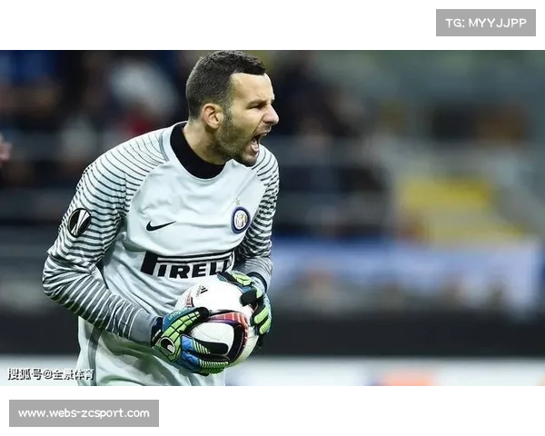 汉达诺维奇退役告别战，39岁门神含泪谢幕